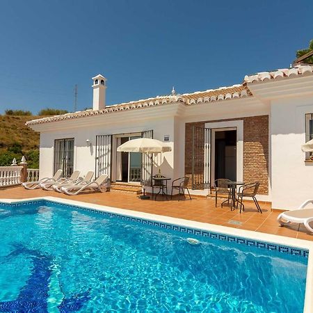 Villa Andalucia: Cerca De Todo, Intimidad Y Espacio Nerja Exterior photo