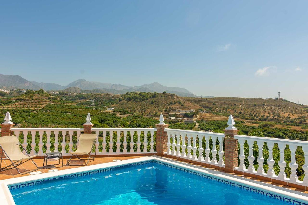 Villa Andalucia: Cerca De Todo, Intimidad Y Espacio Nerja Exterior photo