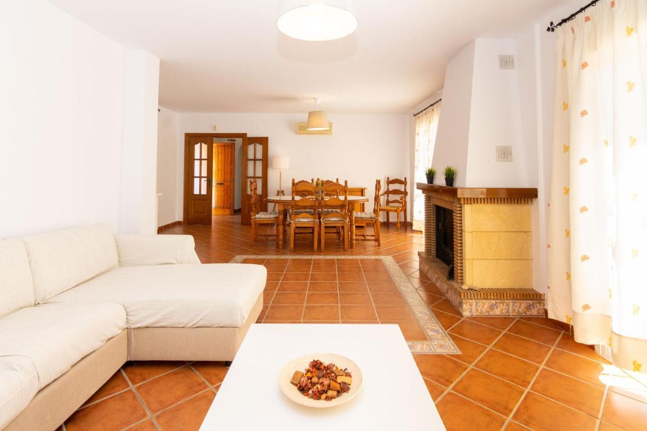 Villa Andalucia: Cerca De Todo, Intimidad Y Espacio Nerja Exterior photo